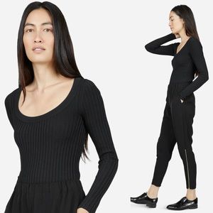 Everlane E2 Ribbed U Neck Top in Black